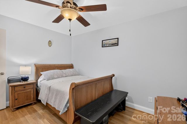 100 Rivercliff Drive, Hudson, NC 28638