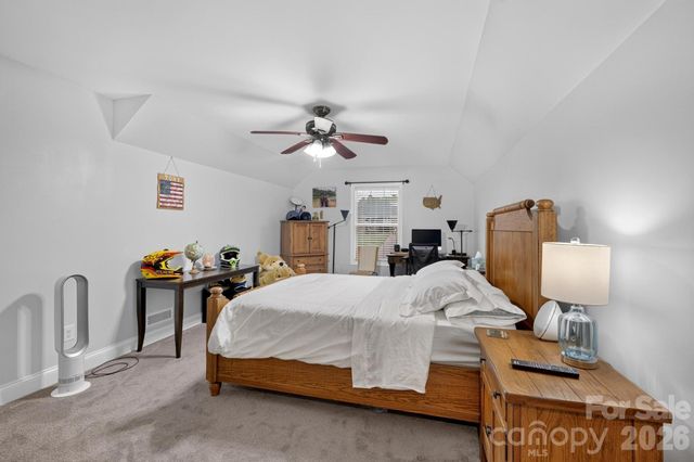 100 Rivercliff Drive, Hudson, NC 28638