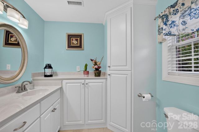 100 Rivercliff Drive, Hudson, NC 28638