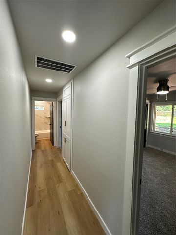 149 Parkwood Avenue, Arlington, TX 76013