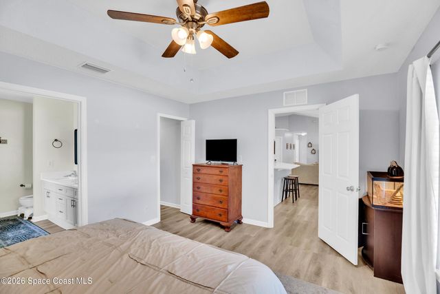586 Sea Fury Avenue SW, Palm Bay, FL 32908