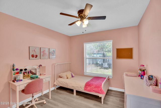 586 Sea Fury Avenue SW, Palm Bay, FL 32908