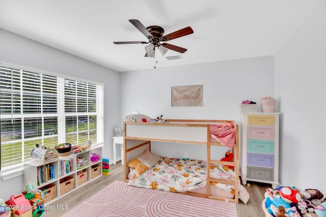 586 Sea Fury Avenue SW, Palm Bay, FL 32908