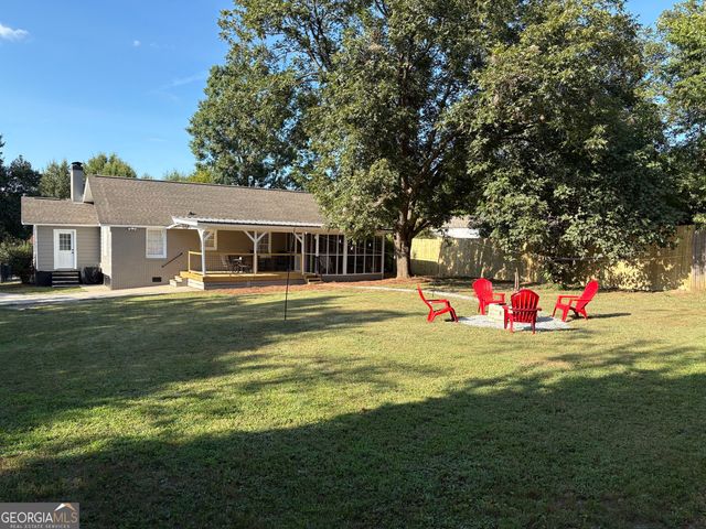 49 Parkway Drive, Toccoa, GA 30577