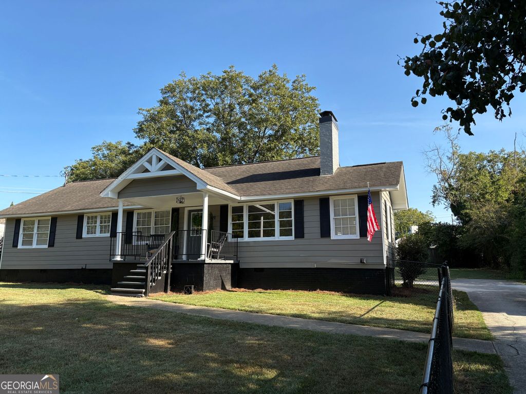 49 Parkway Drive, Toccoa, GA 30577