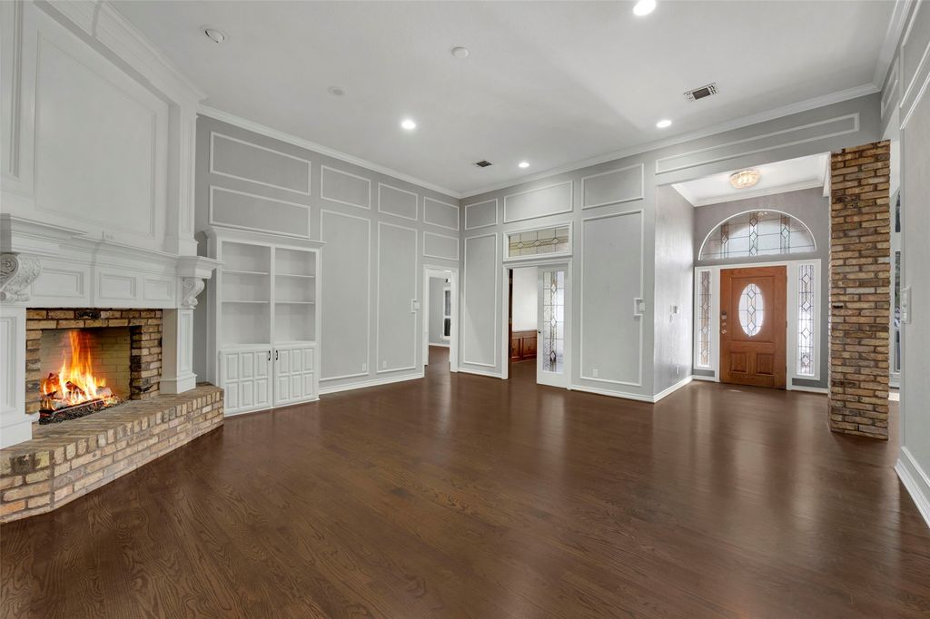 property-img