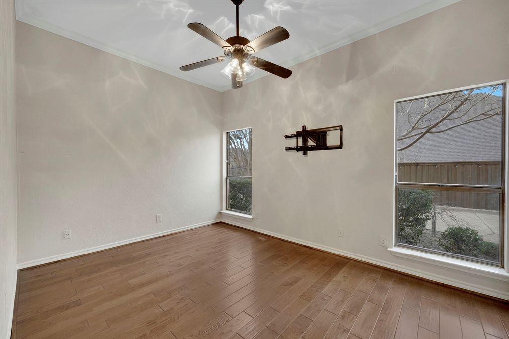 property-img