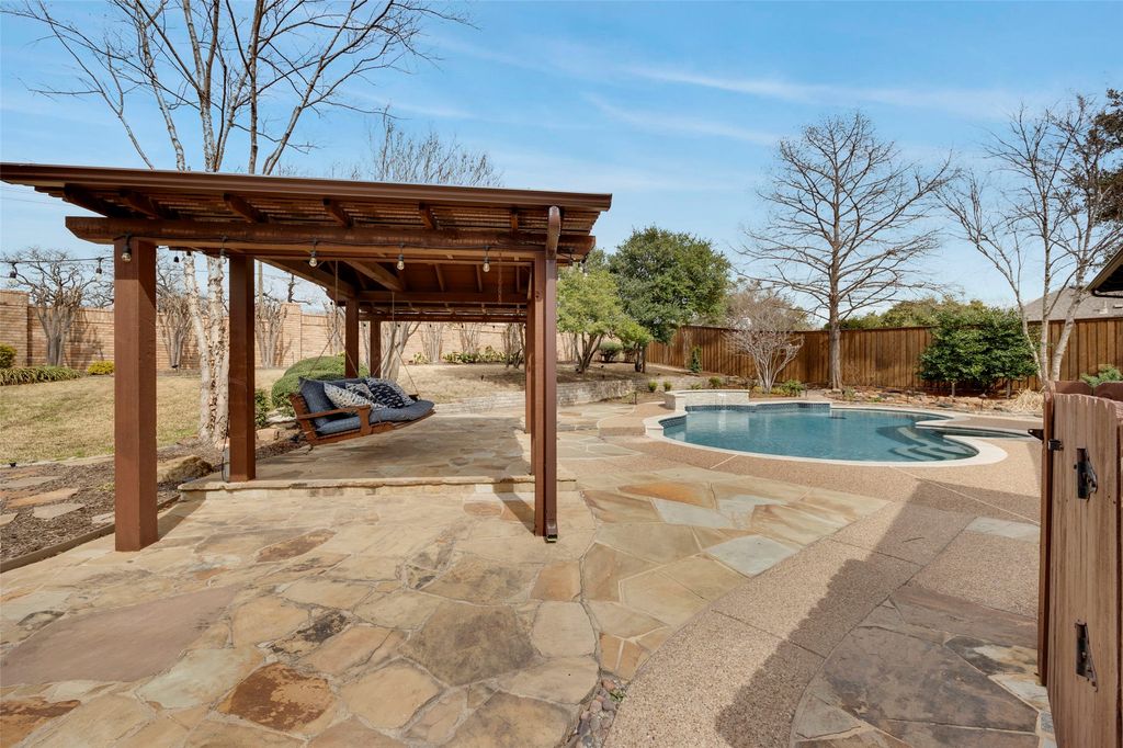 property-img