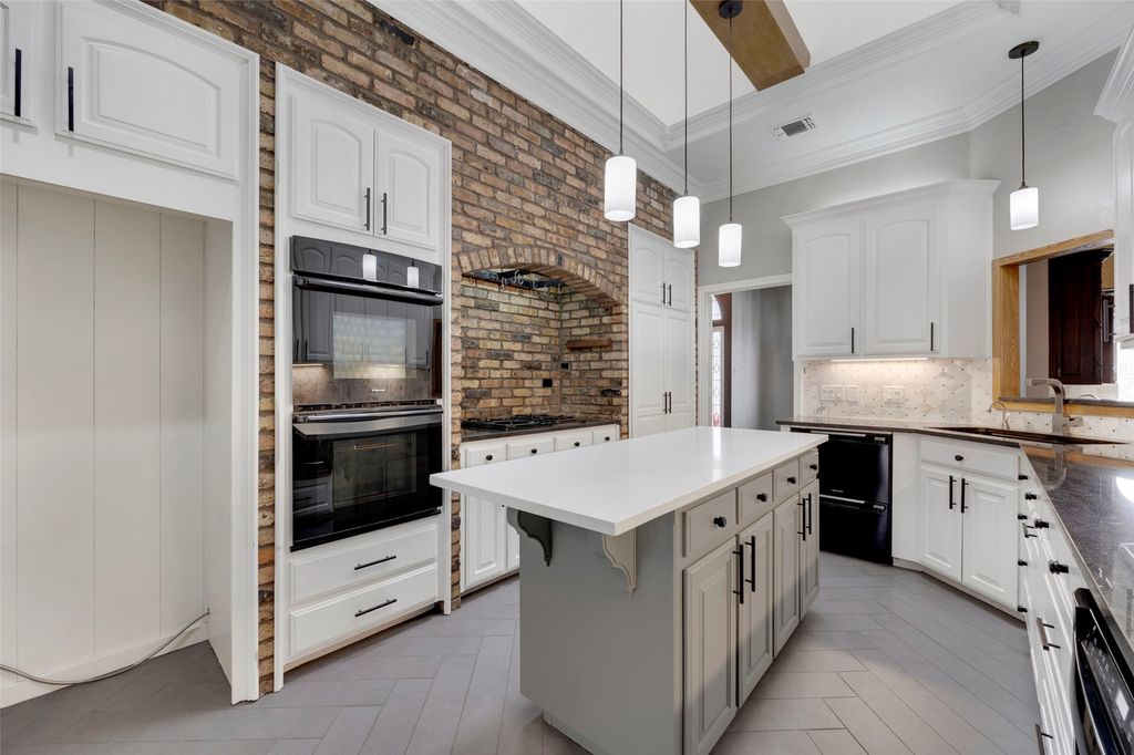 property-img