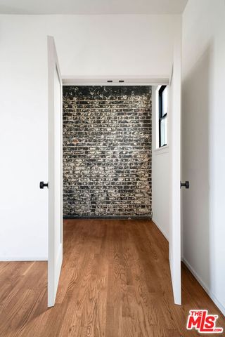 3020 W Sunset Boulevard, Los Angeles, CA 90026