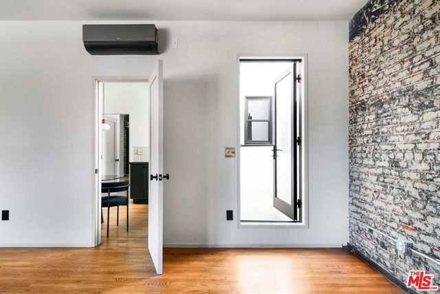 3020 W Sunset Boulevard, Los Angeles, CA 90026