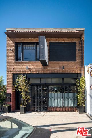 3020 W Sunset Boulevard, Los Angeles, CA 90026