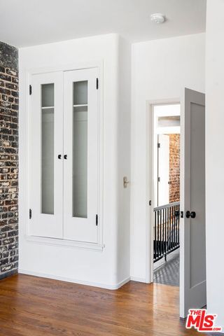 3020 W Sunset Boulevard, Los Angeles, CA 90026