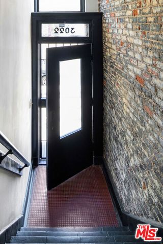 3020 W Sunset Boulevard, Los Angeles, CA 90026