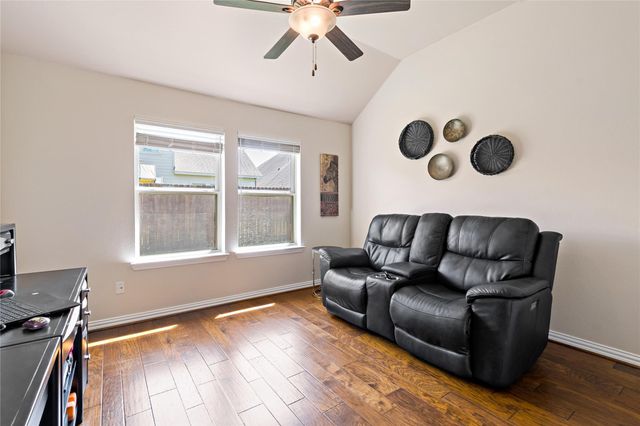 1415 Nacogdoches Valley Drive, League City, TX 77573