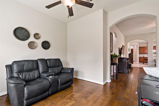 1415 Nacogdoches Valley Drive, League City, TX 77573