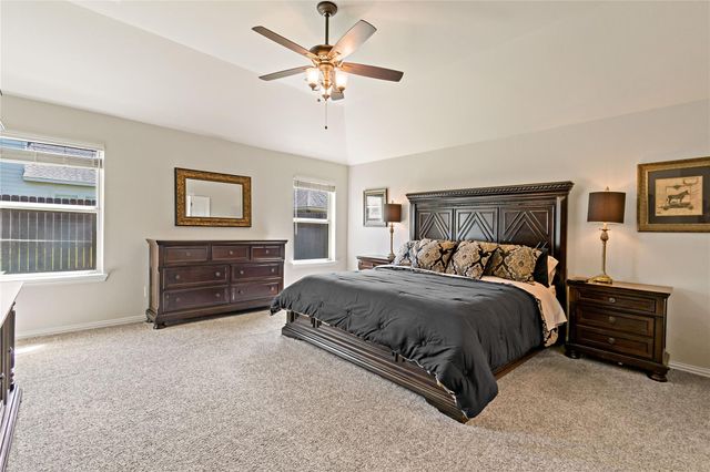 1415 Nacogdoches Valley Drive, League City, TX 77573