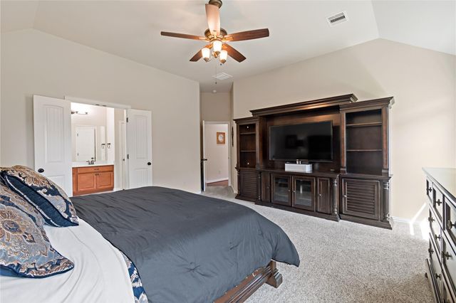 1415 Nacogdoches Valley Drive, League City, TX 77573