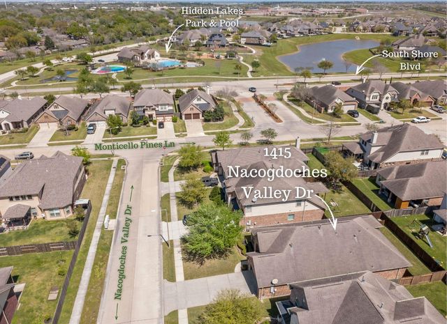 1415 Nacogdoches Valley Drive, League City, TX 77573