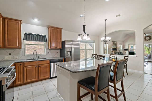 1415 Nacogdoches Valley Drive, League City, TX 77573