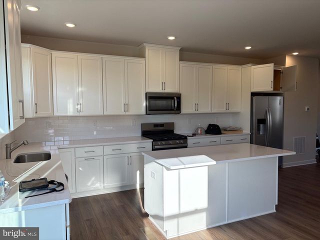 26 ANDERSON DR, Bridgeport, PA 19405