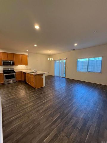 766 Anastasia Ct, El Cajon, CA 92020