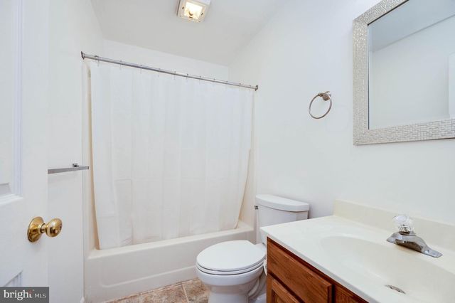425 GROVE AVE, Mohnton, PA 19540