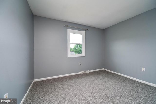 425 GROVE AVE, Mohnton, PA 19540