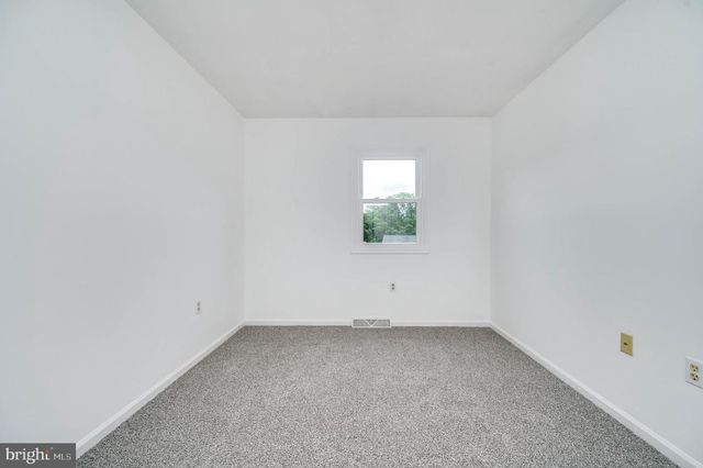 425 GROVE AVE, Mohnton, PA 19540
