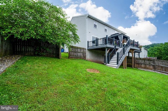 425 GROVE AVE, Mohnton, PA 19540