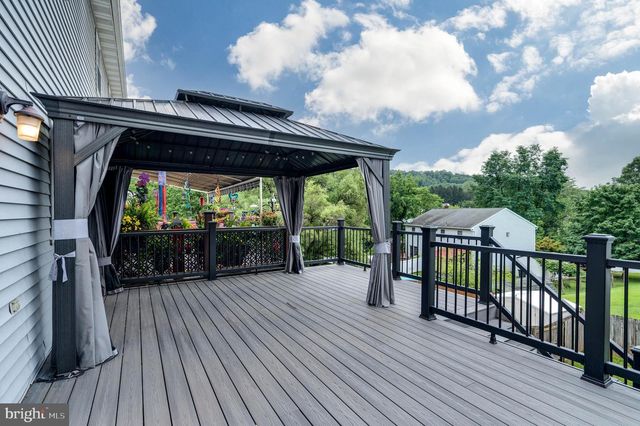 425 GROVE AVE, Mohnton, PA 19540