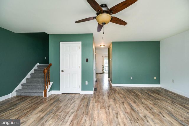 425 GROVE AVE, Mohnton, PA 19540