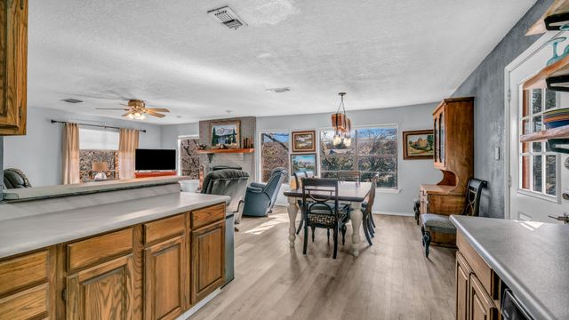 2416 S Lakeview Drive, Gordon, TX 76453