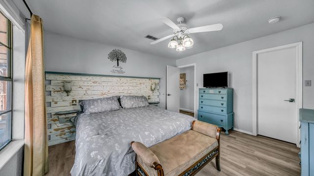 2416 S Lakeview Drive, Gordon, TX 76453
