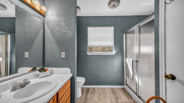 2416 S Lakeview Drive, Gordon, TX 76453