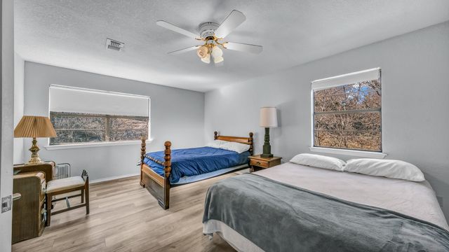 2416 S Lakeview Drive, Gordon, TX 76453