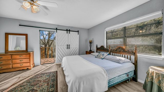2416 S Lakeview Drive, Gordon, TX 76453