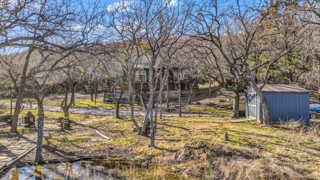 2416 S Lakeview Drive, Gordon, TX 76453