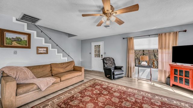 2416 S Lakeview Drive, Gordon, TX 76453