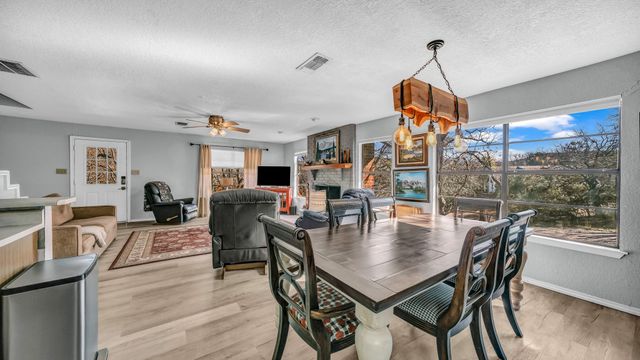 2416 S Lakeview Drive, Gordon, TX 76453