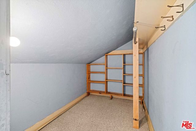 105 El Nido Avenue, Pasadena, CA 91107