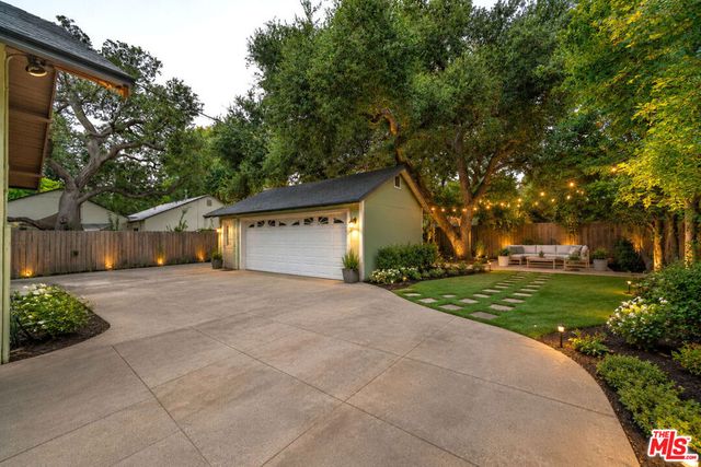 105 El Nido Avenue, Pasadena, CA 91107