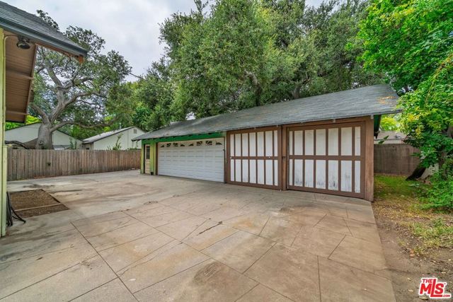105 El Nido Avenue, Pasadena, CA 91107