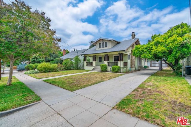 105 El Nido Avenue, Pasadena, CA 91107