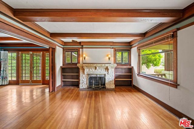 105 El Nido Avenue, Pasadena, CA 91107