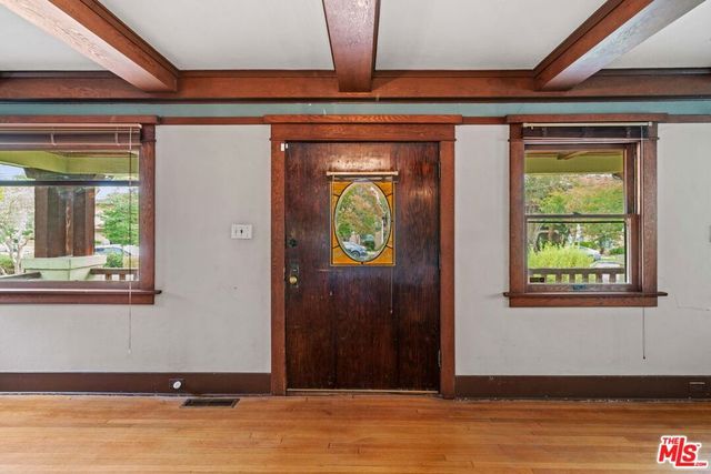 105 El Nido Avenue, Pasadena, CA 91107