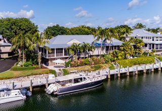 S 22 South Island Dr Drive, Key Largo, FL 33037