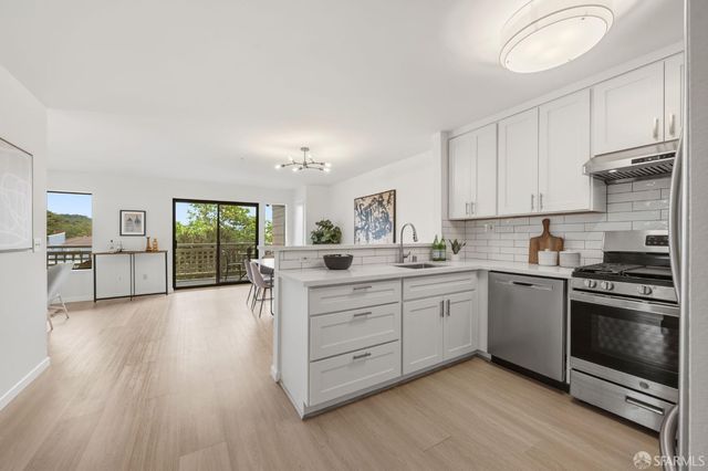 101 Oak Court, Daly City, CA 94014