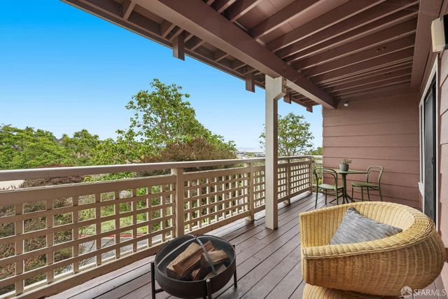 101 Oak Court, Daly City, CA 94014