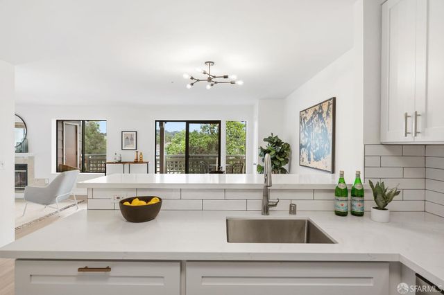 101 Oak Court, Daly City, CA 94014